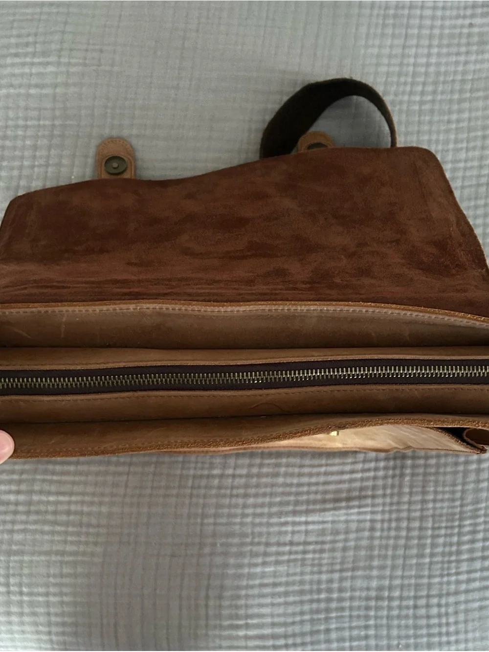 ZLYC Messenger Bag Unisex Brown Leather Medium Satchel Shoulder Laptop